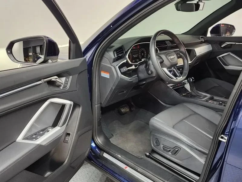 Audi Q3, снимка 10 - Автомобили и джипове - 56706943