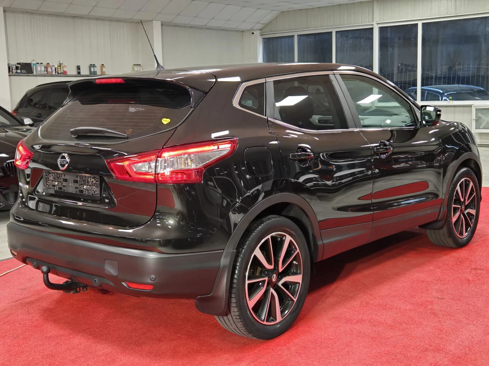 Nissan Qashqai 1.2 DIG-T / EU6 / Топ състояние / Подаръци - изображение 6