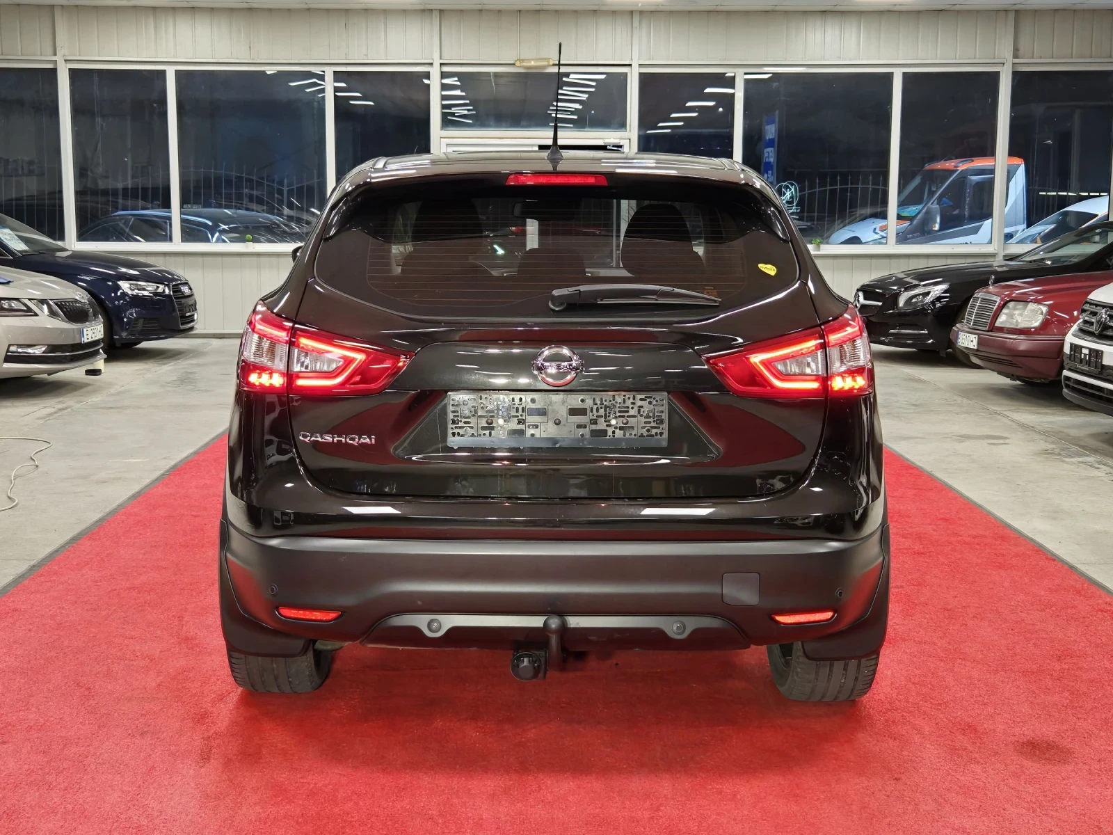 Nissan Qashqai 1.2 DIG-T / EU6 / Топ състояние / Подаръци - изображение 5