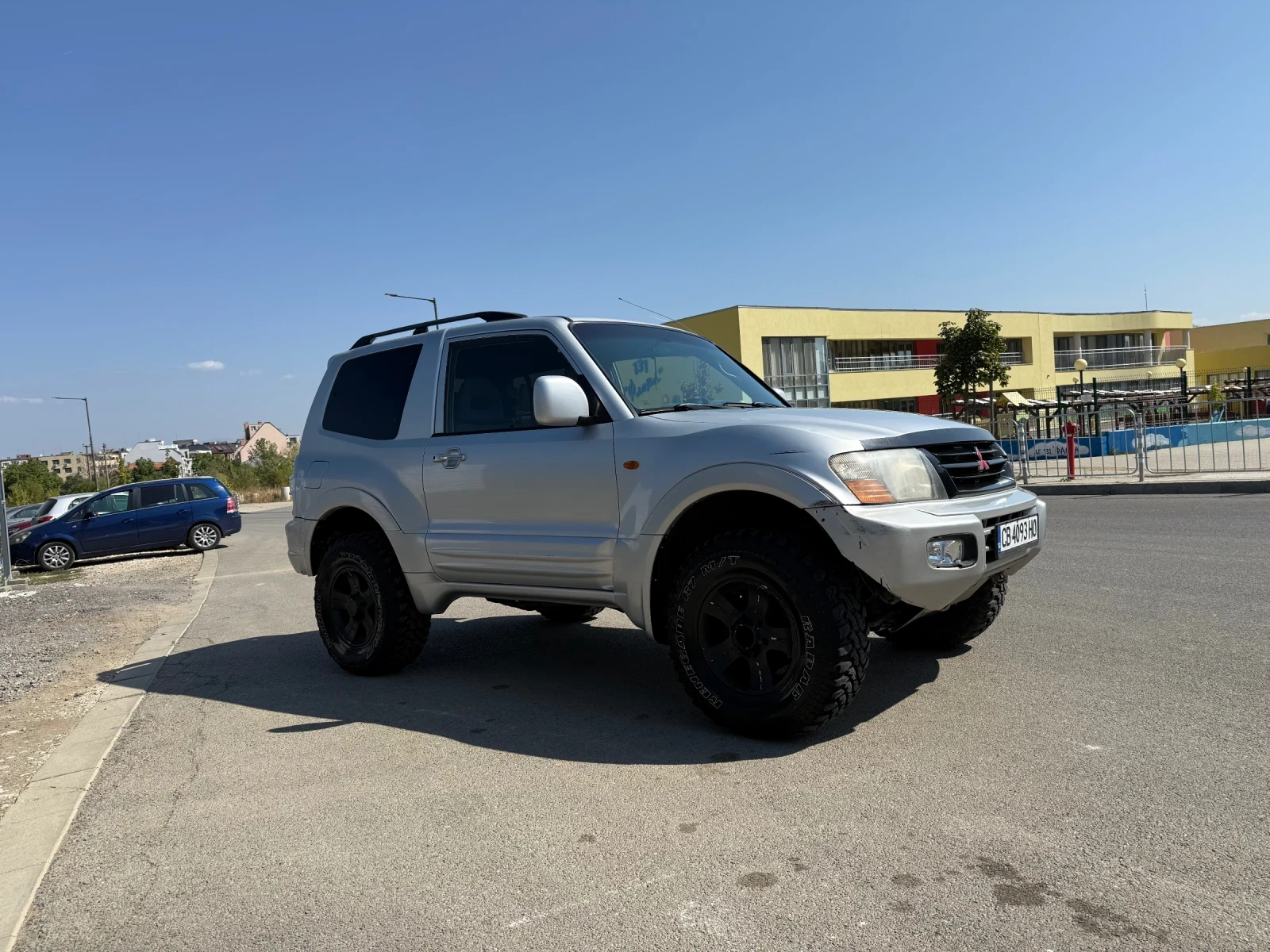 Mitsubishi Pajero 3.2 - изображение 4