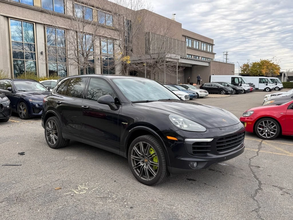 Porsche Cayenne * S E Hybrid * CARFAX * БЕЗ ПЪРВОНАЧАЛНА ВНОСКА - изображение 3