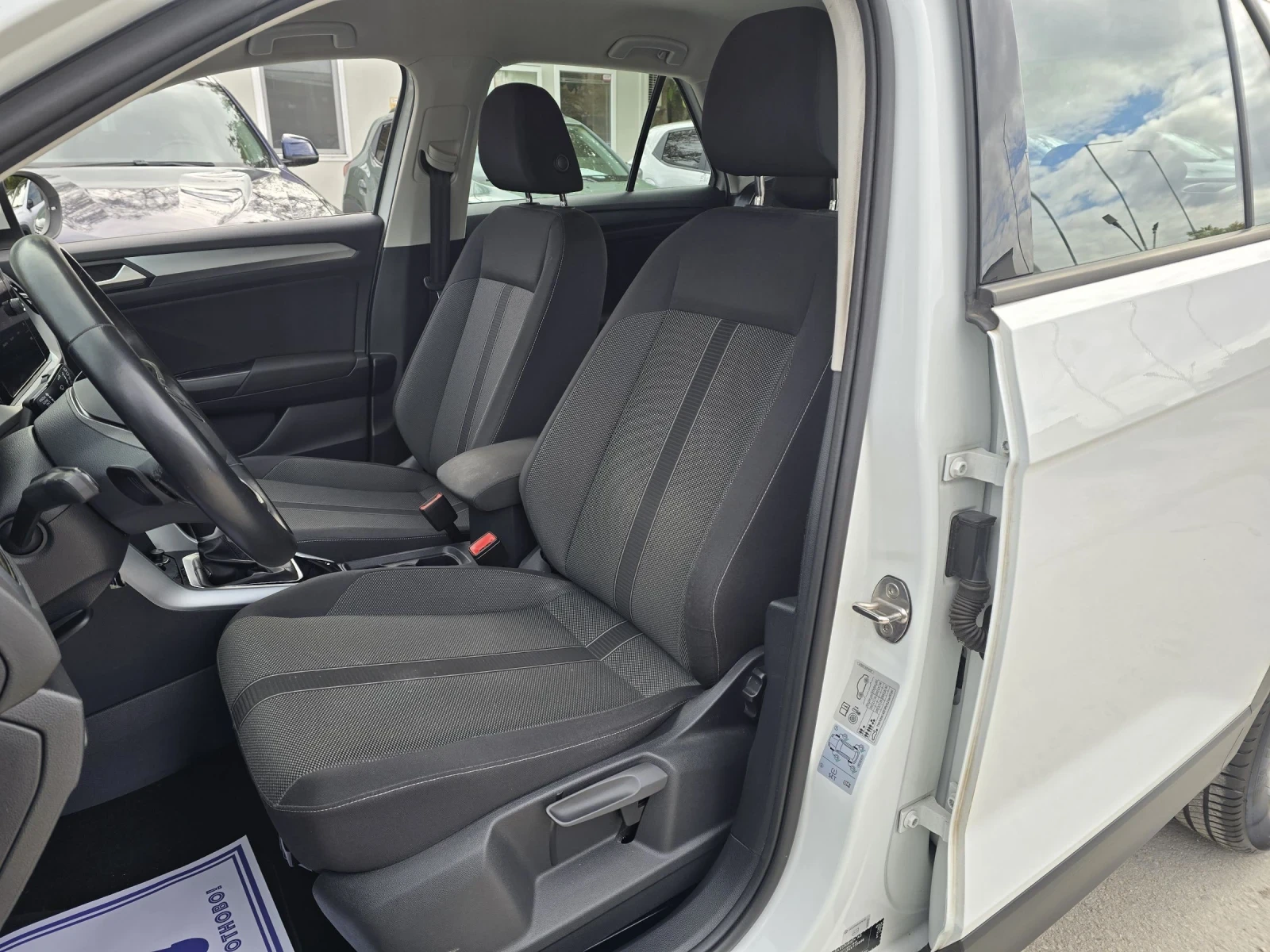 VW T-Roc 2.0TDI 150к.с DIGITAL DSG - изображение 9