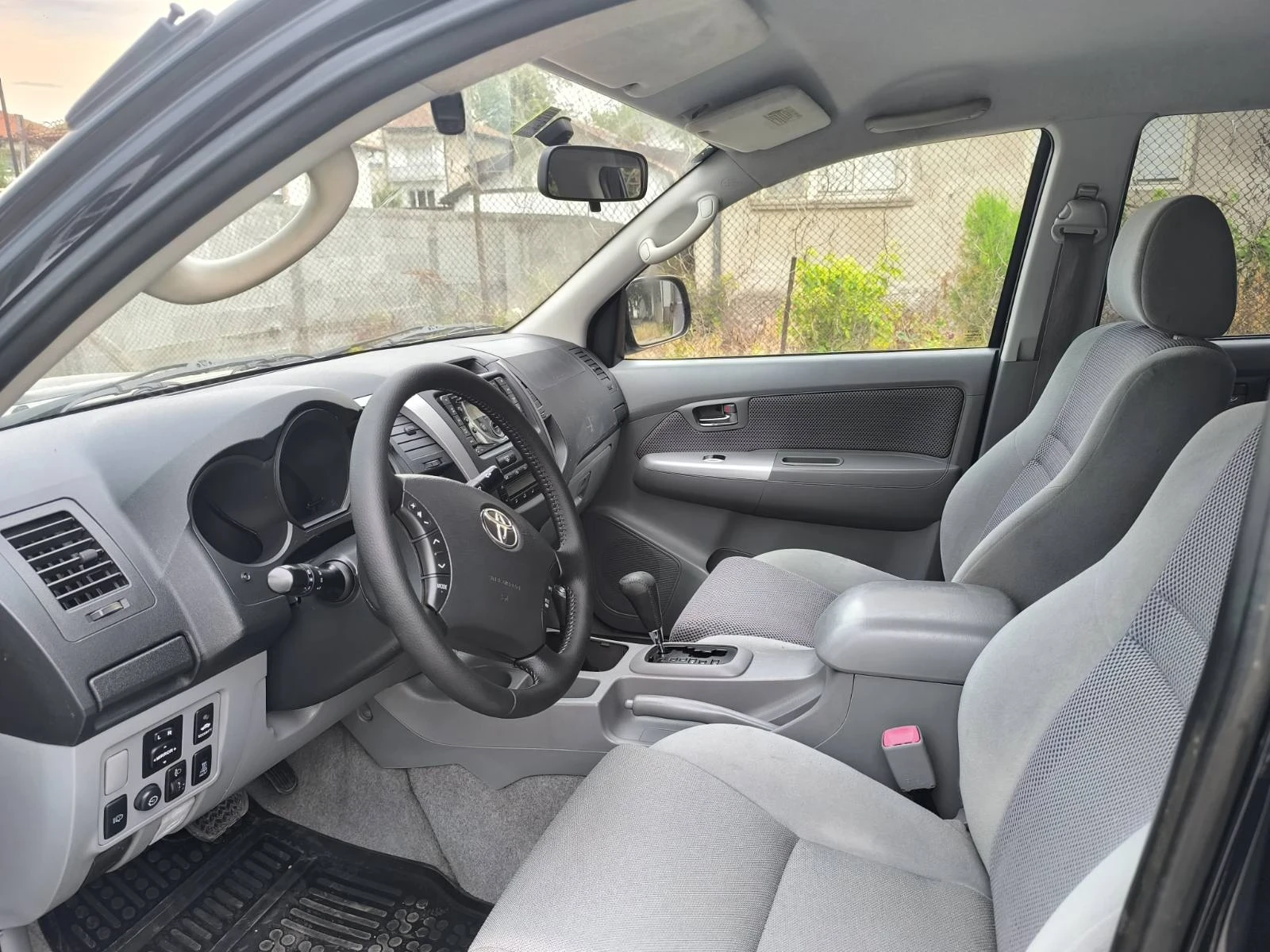 Toyota Hilux 3.0TDI | Mobile.bg � ����������� 12