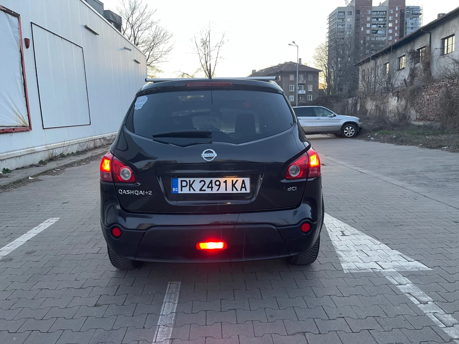 Nissan Qashqai, снимка 9 - Автомобили и джипове - 53866804