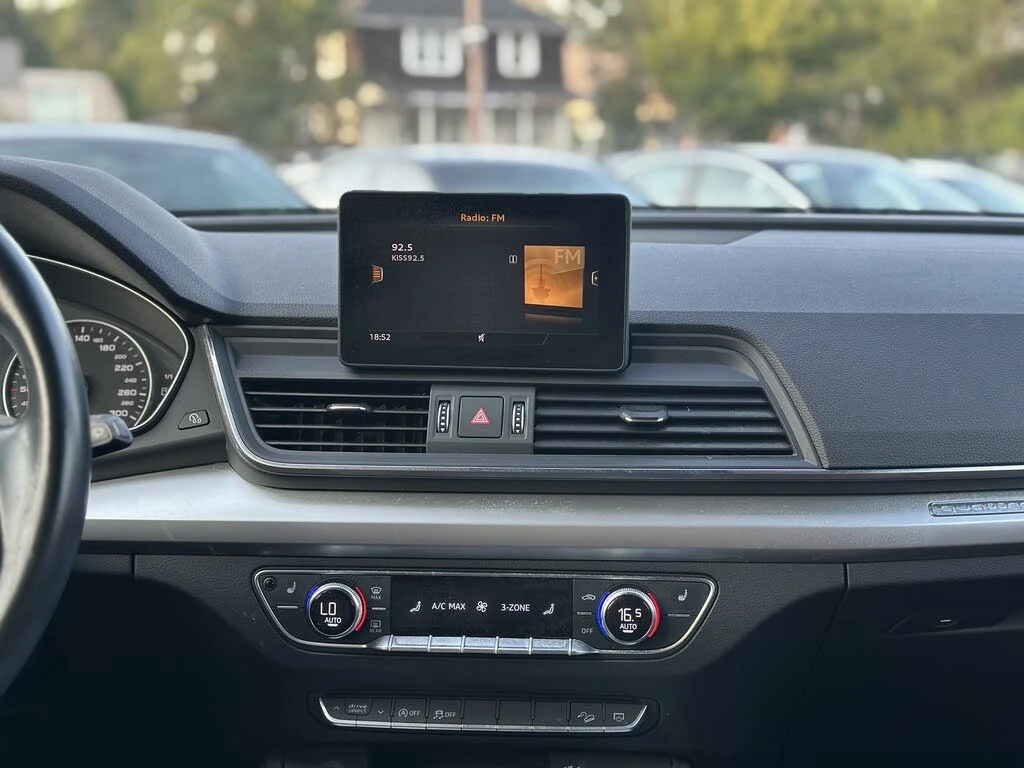 Audi Q5 AвтоКредит* (ЦЕНА ДО БГ), снимка 11 - Автомобили и джипове - 53966515