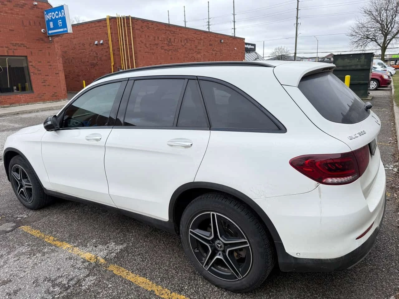 Mercedes-Benz GLC 300 4MATIC* DISTRONIC* 360КАМЕРИ* ПАНОРАМА* , снимка 11 - Автомобили и джипове - 54183167