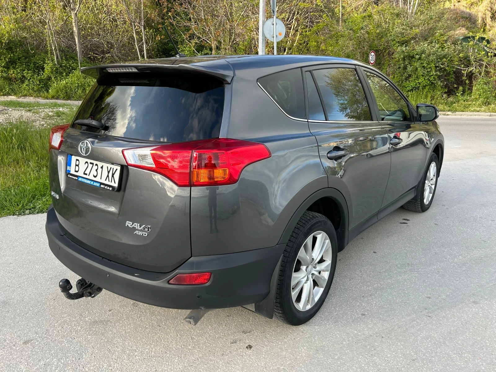 Toyota Rav4 2.2 АВТОМАТ 4х4, снимка 4 - Автомобили и джипове - 54459515