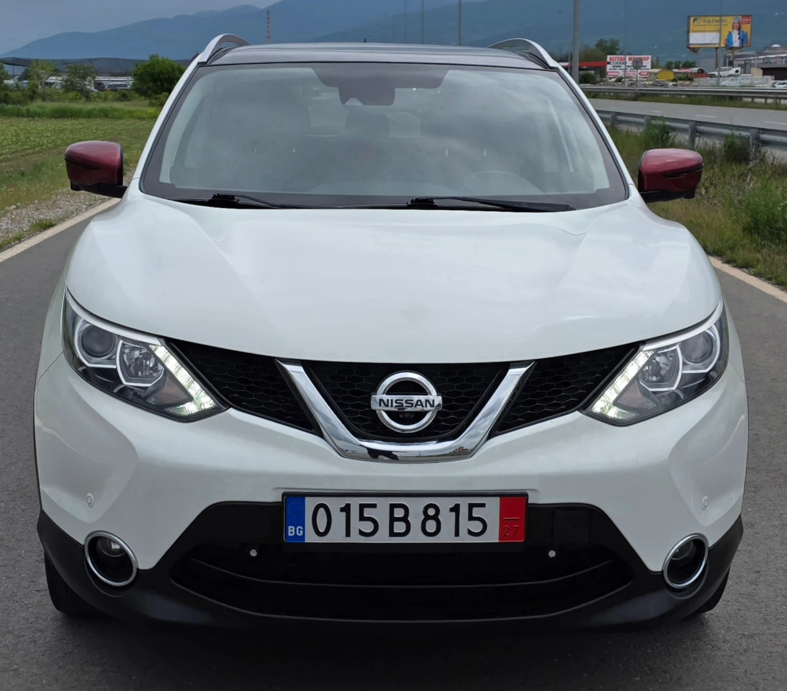 Nissan Qashqai 1.5dci 360KAMERA/PANORAMA/LED/KEYLESS, снимка 3 - Автомобили и джипове - 54493156