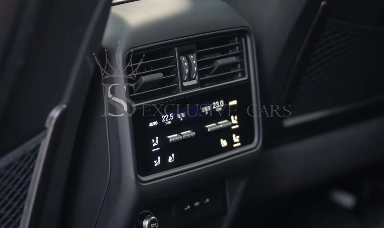 Porsche Cayenne COUPE* E-HYBRID* BURMESTER* ВЕНТИЛАЦИЯ* ВАКУУМ* , снимка 10 - Автомобили и джипове - 54869282
