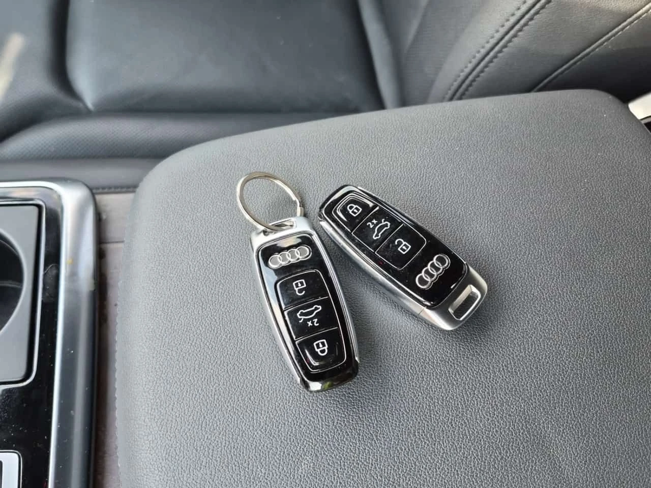 Audi Q7 S-Line * PROGRESSIV * CARFAX * , снимка 10 - Автомобили и джипове - 54878182