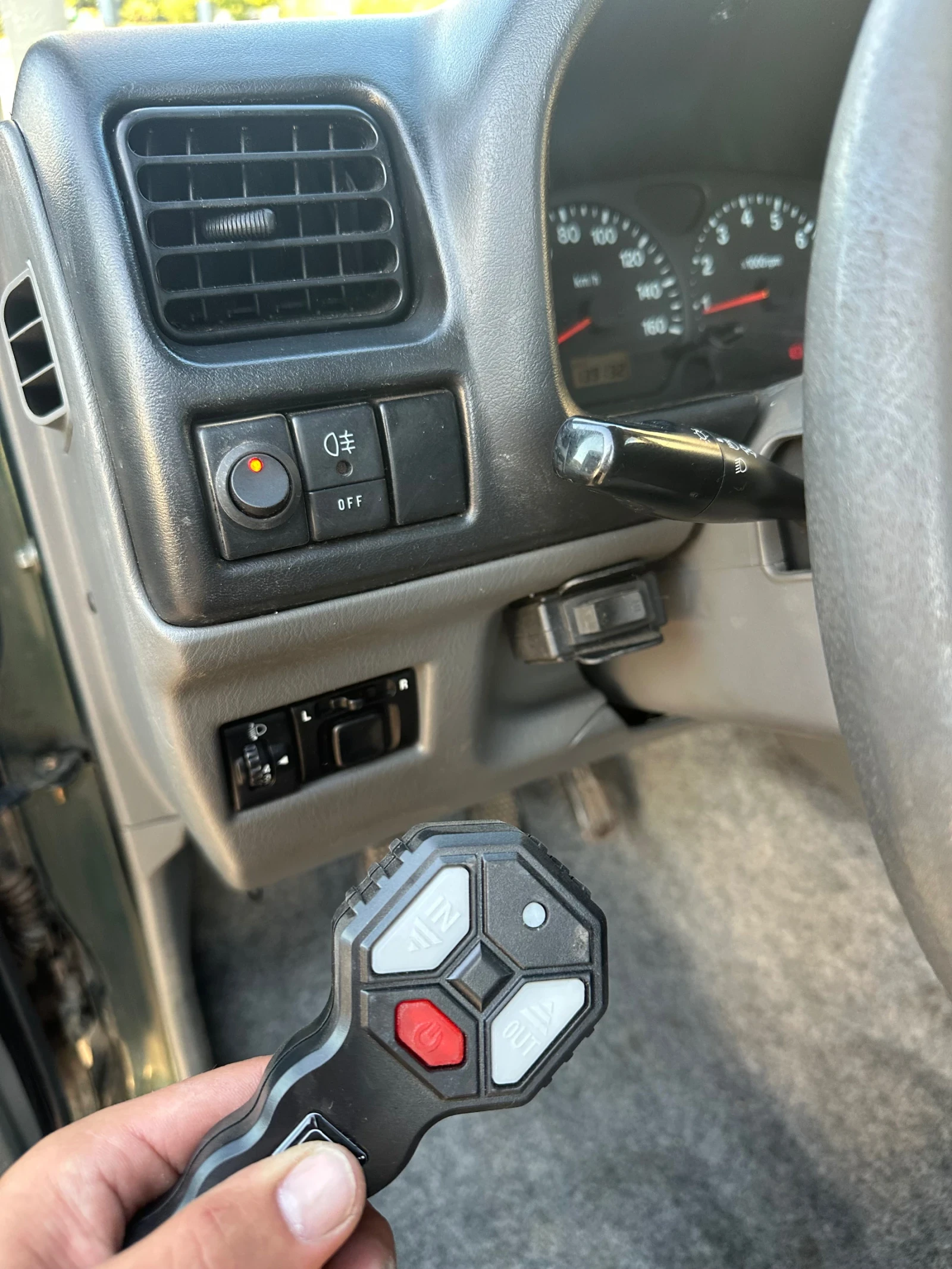 Suzuki Jimny, снимка 8 - Автомобили и джипове - 55476457