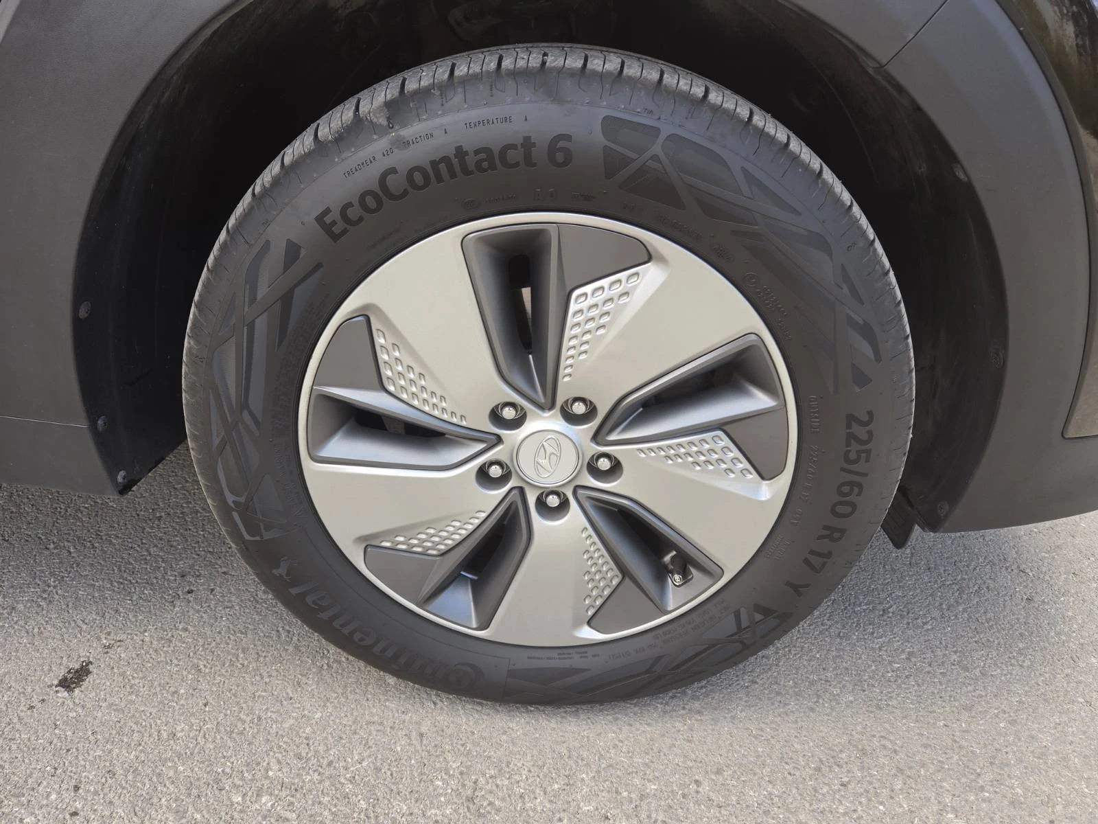 Hyundai Tucson 1, 6 GDI, снимка 13 - Автомобили и джипове - 55782131