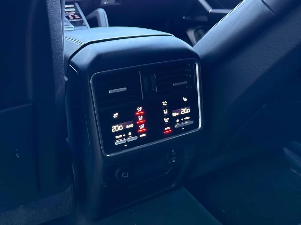 Porsche Cayenne  GTS / 360 / MATRIX / BOSE / ОБДУХВАНЕ , снимка 10 - Автомобили и джипове - 55735453