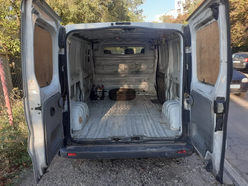 Opel Vivaro, снимка 6 - Бусове и автобуси - 52420362