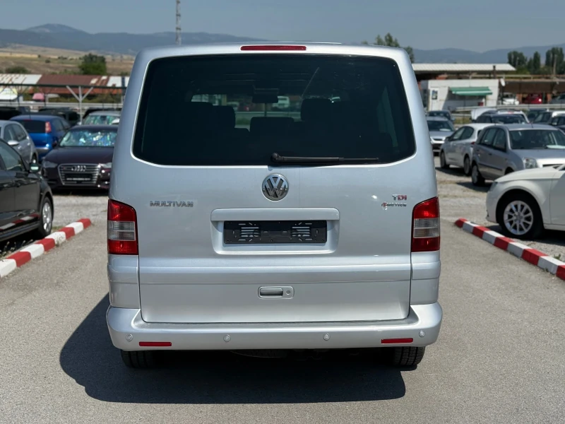 VW Multivan 2.5 TDI 4 MOTION 7 МЕСТА, снимка 4 - Бусове и автобуси - 51365472