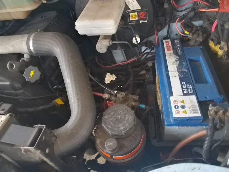 Iveco Daily, снимка 13 - Бусове и автобуси - 53236907