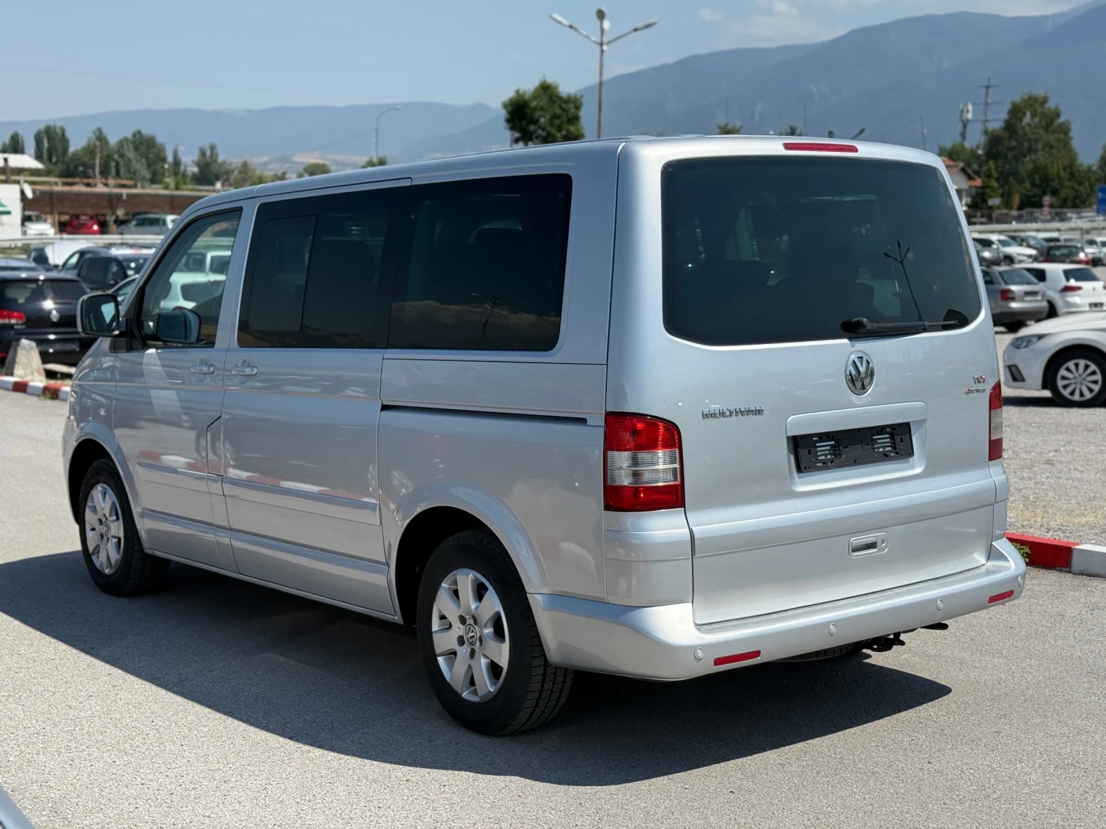 VW Multivan 2.5 TDI 4 MOTION 7 МЕСТА - изображение 6