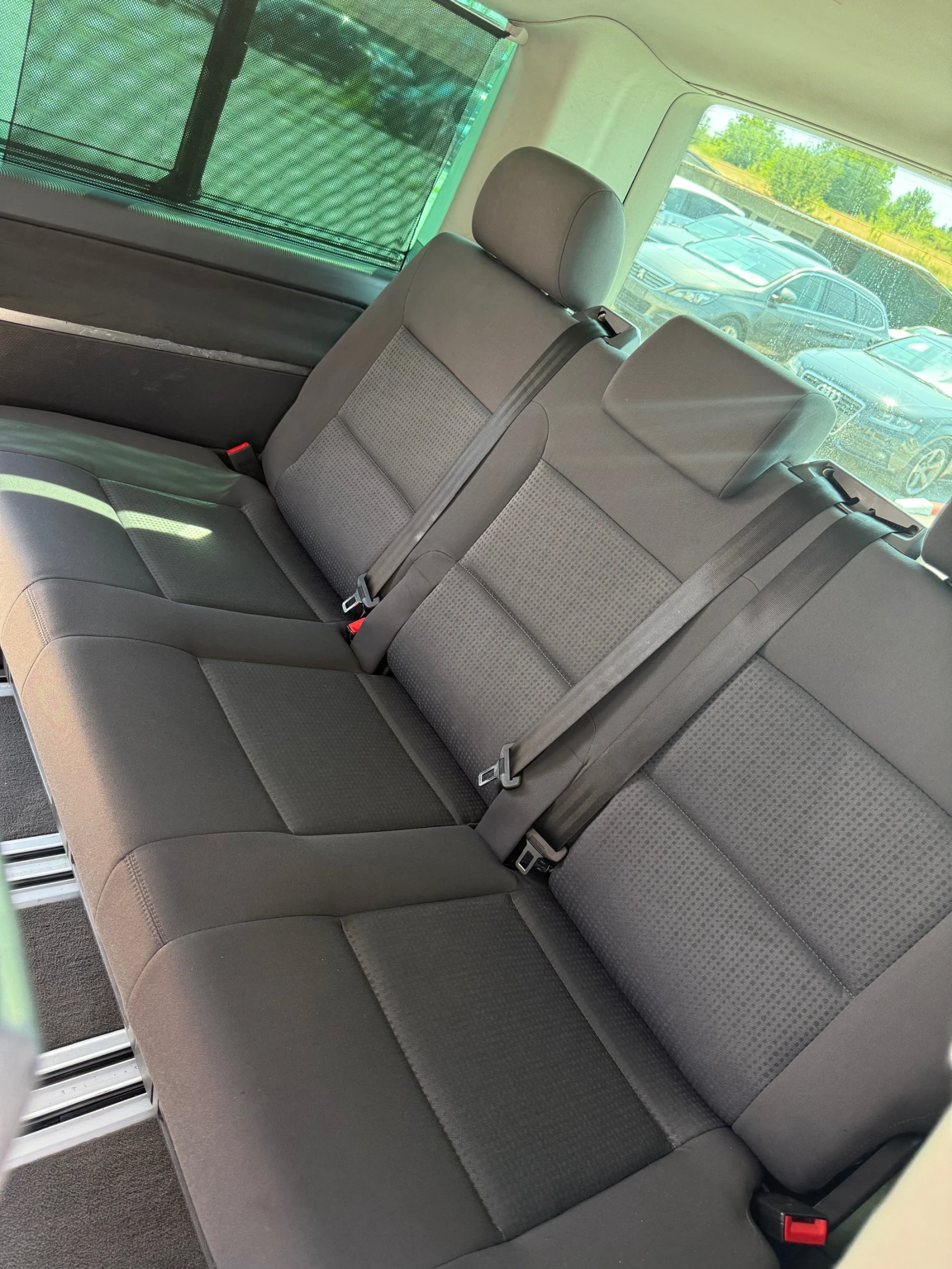 VW Multivan 2.5 TDI 4 MOTION 7  | Mobile.bg   13