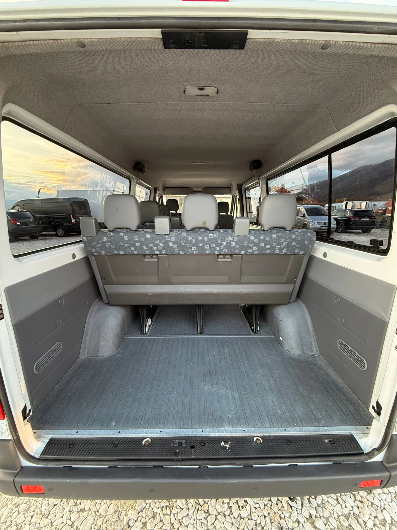 Mercedes-Benz Sprinter 313 !!!ЛИЗИНГ!!!-9-Местен-Климатик-НОВ-ВНОС - изображение 8