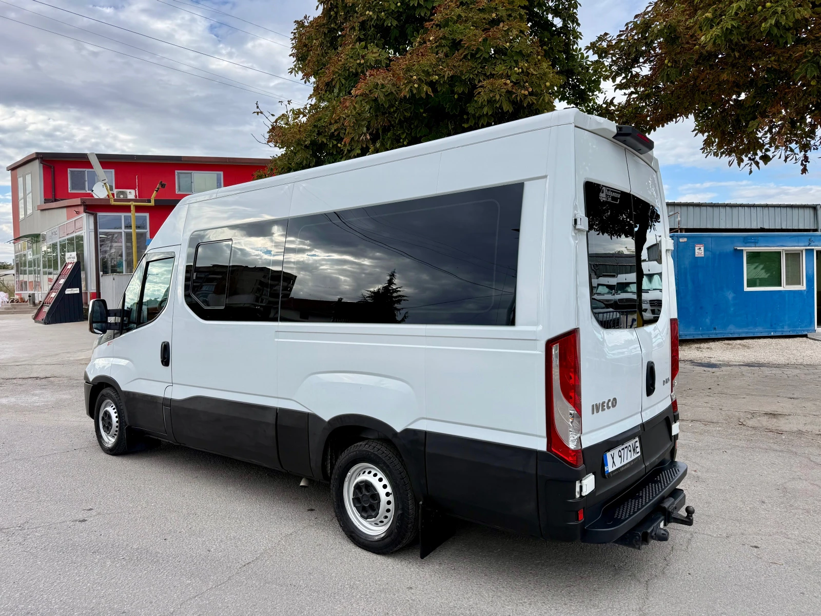 Iveco Daily 35S14 9 МЕСТА ЕВРО 6, снимка 3 - Бусове и автобуси - 56214938