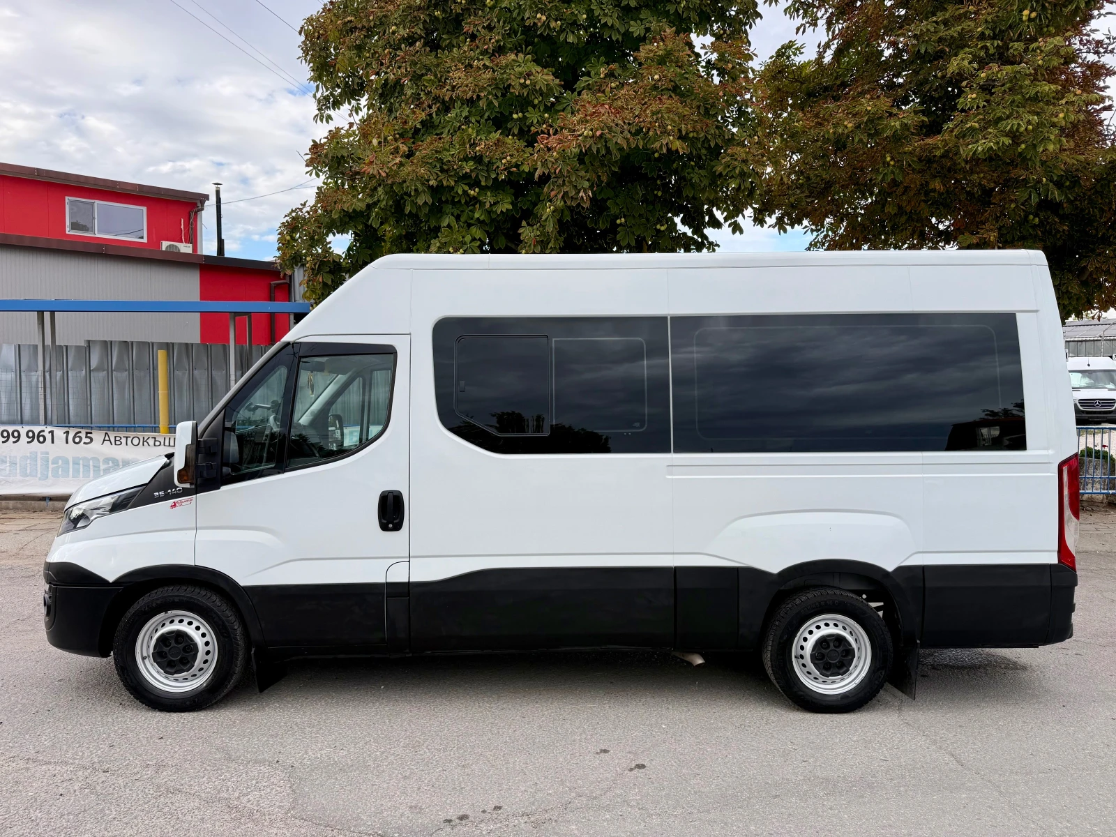 Iveco Daily 35S14 9 МЕСТА ЕВРО 6, снимка 2 - Бусове и автобуси - 56214938