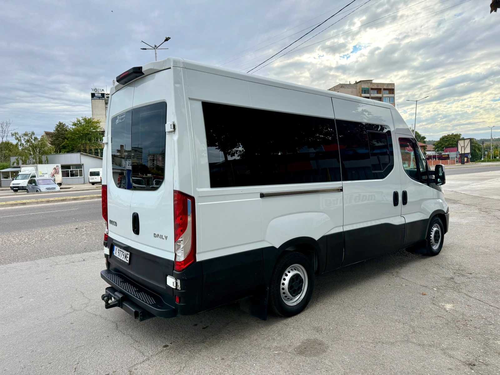 Iveco Daily 35S14 9 МЕСТА ЕВРО 6, снимка 5 - Бусове и автобуси - 56214938