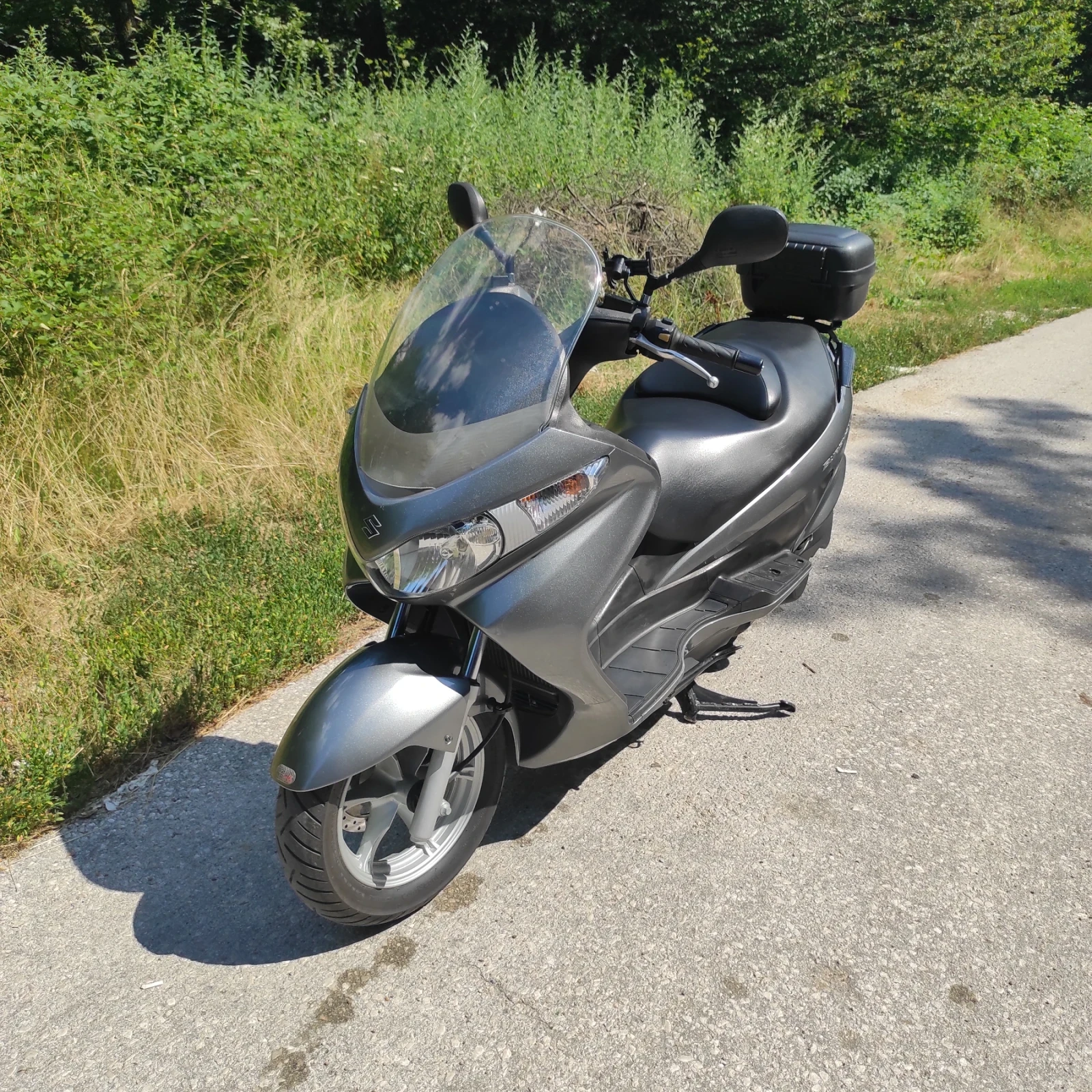 Suzuki Burgman UH 200, снимка 10 - Мотоциклети и мототехника - 55340130
