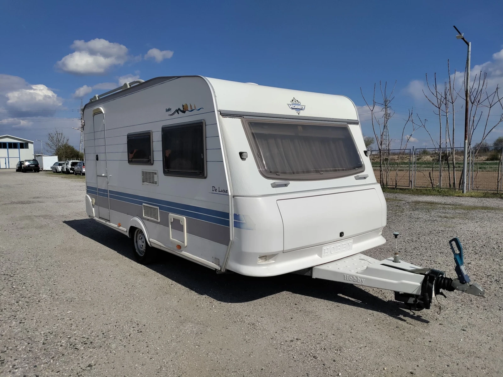 Каравана Hobby DeLuxe 440 Бойлер Душ Форселт Соларна Система