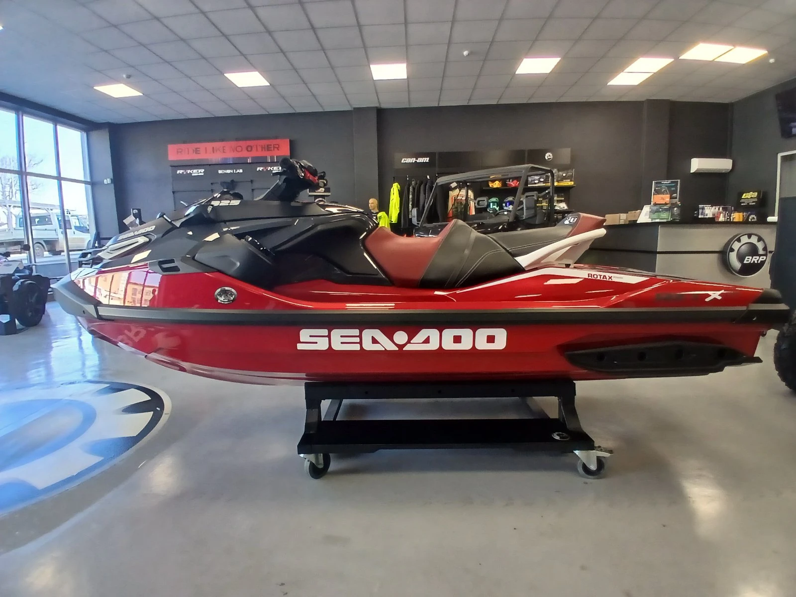 Джет Bombardier Sea Doo RXT-X RS 325  - изображение 3