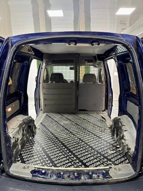 VW Caddy 1.9 TDI 105к.с, снимка 9