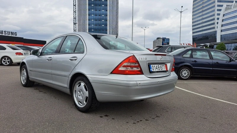 Mercedes-Benz C 320 4MATIC , снимка 6 - Автомобили и джипове - 45741867