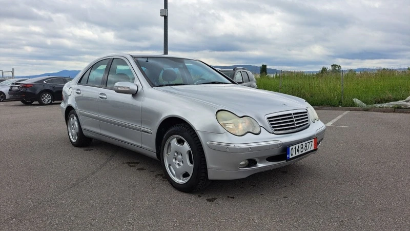 Mercedes-Benz C 320 4MATIC , снимка 4 - Автомобили и джипове - 45741867