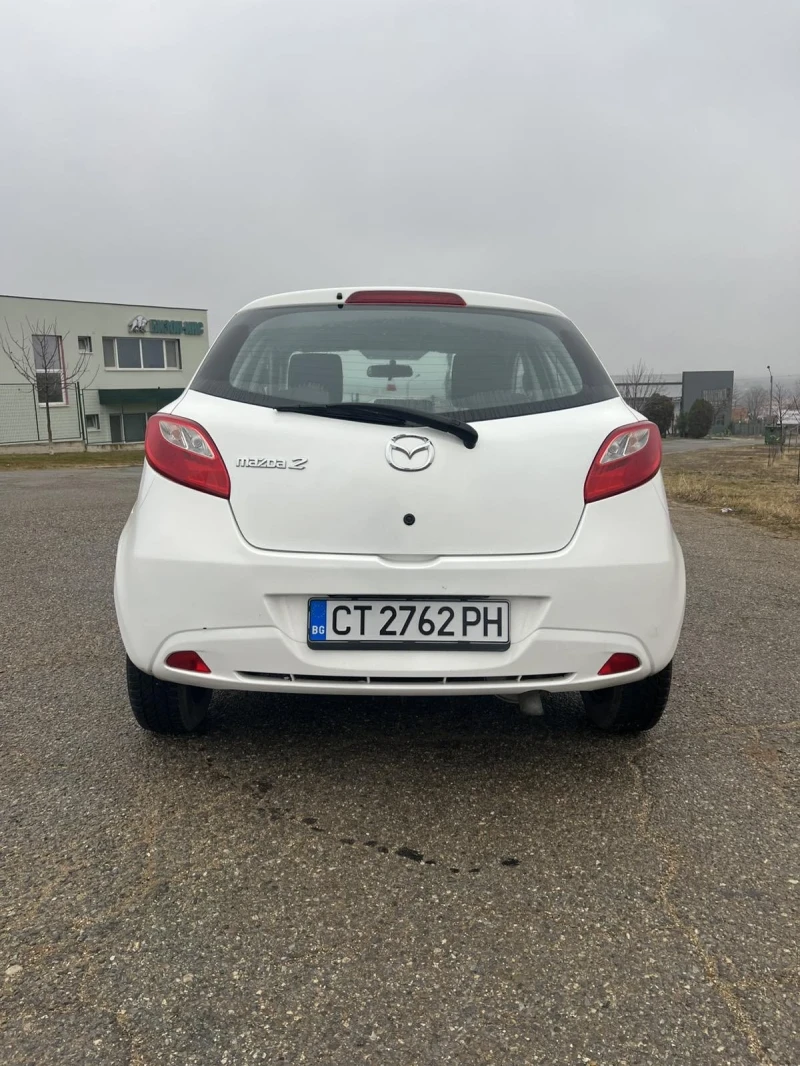 Mazda 2 1.4 дизел, снимка 6 - Автомобили и джипове - 48929466