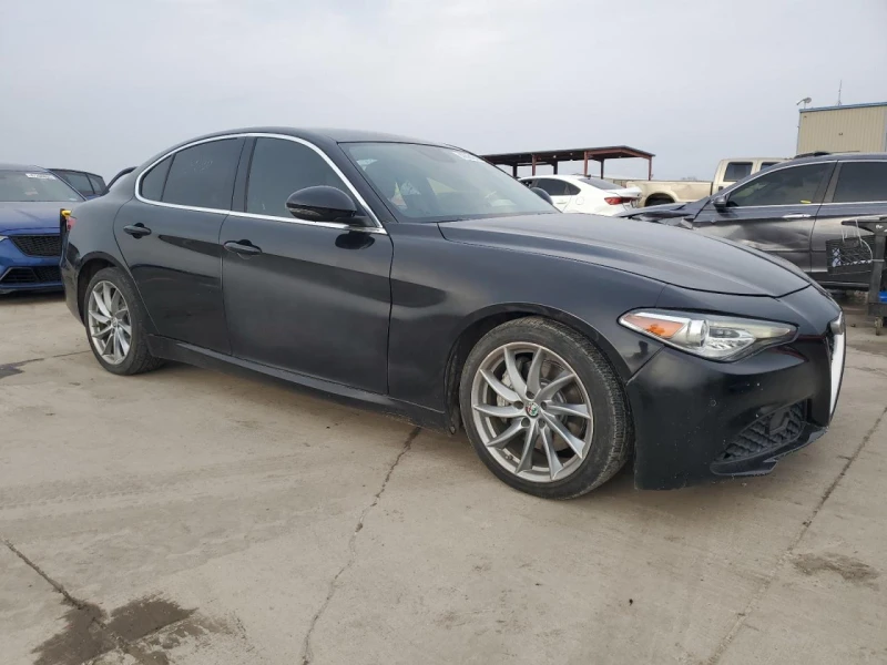 Alfa Romeo Giulia, снимка 3 - Автомобили и джипове - 49549073