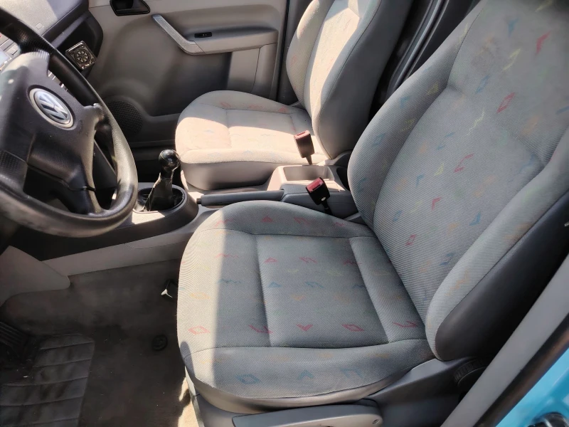 VW Caddy 1.9 TDI, снимка 8 - Автомобили и джипове - 51731485
