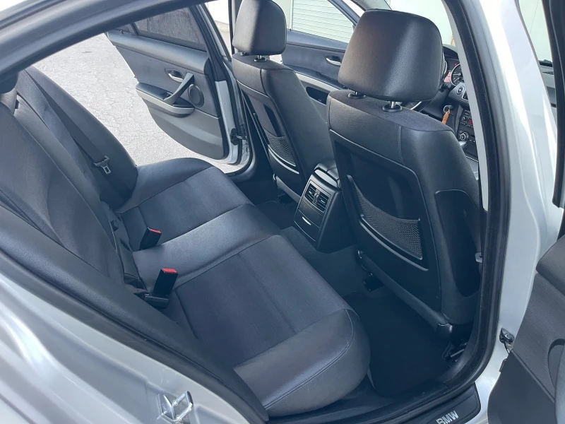 BMW 330 D 231к.с ЗАДНО, снимка 11 - Автомобили и джипове - 52640535
