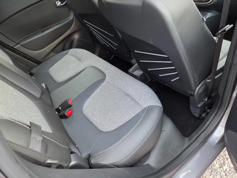 Renault Captur 1.5DCI FACE, снимка 8 - Автомобили и джипове - 52237737