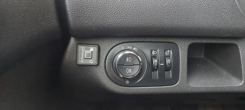 Opel Meriva, снимка 14 - Автомобили и джипове - 52597398