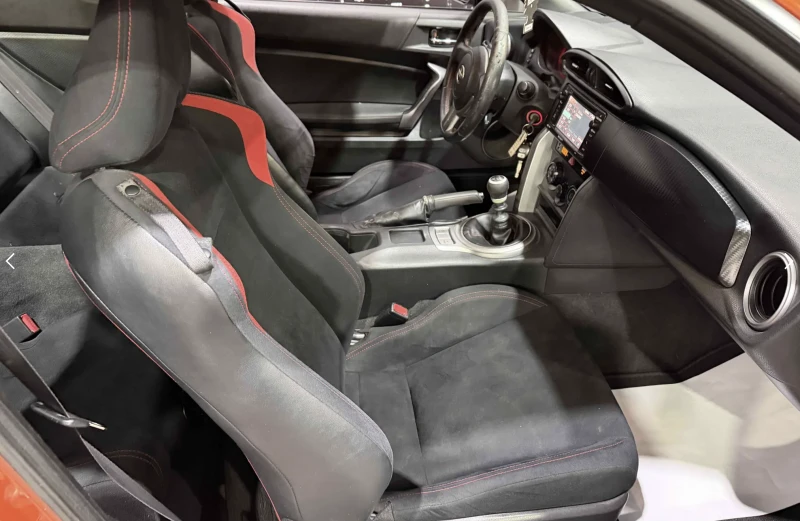 Toyota GT86 Scion FR-S, снимка 12 - Автомобили и джипове - 52651034