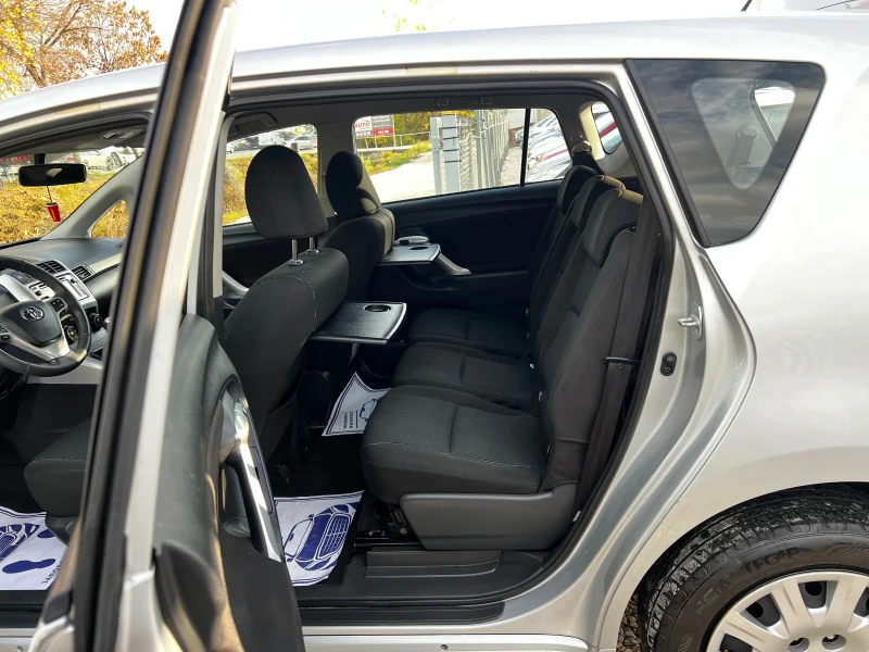 Toyota Verso 1.8i 6-speed EURO-5 CAMERA/NAVI, снимка 13 - Автомобили и джипове - 52854503