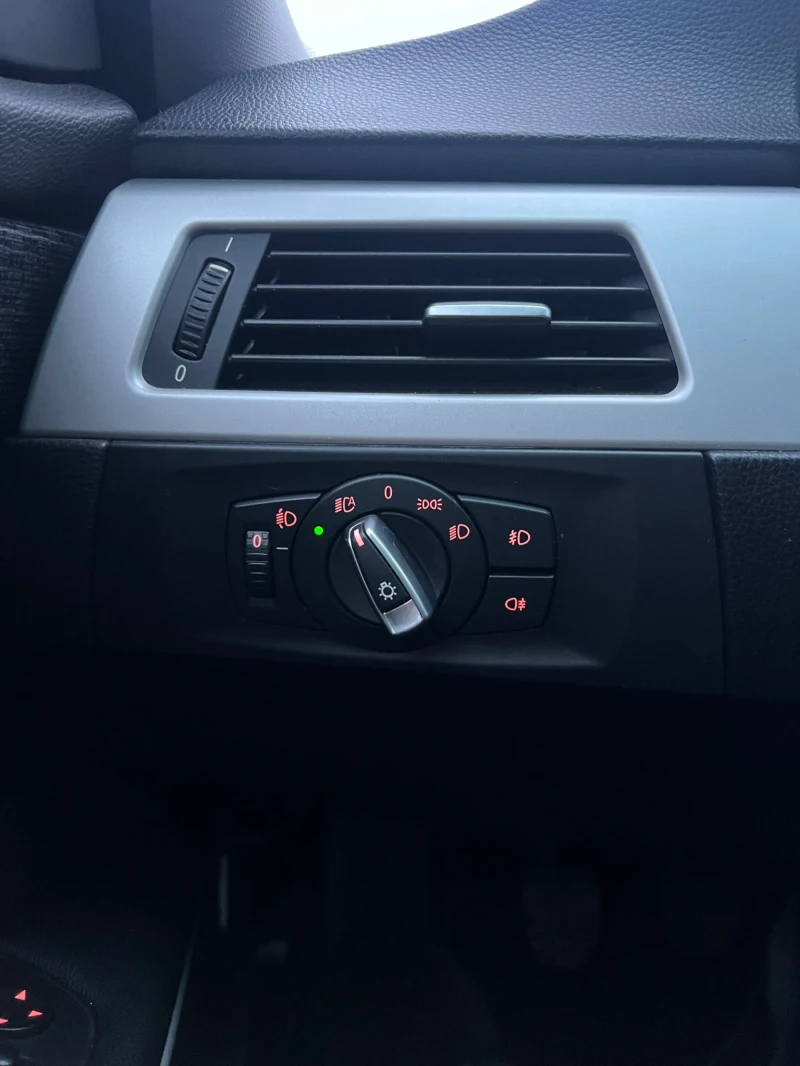 BMW 320, снимка 12 - Автомобили и джипове - 52975620