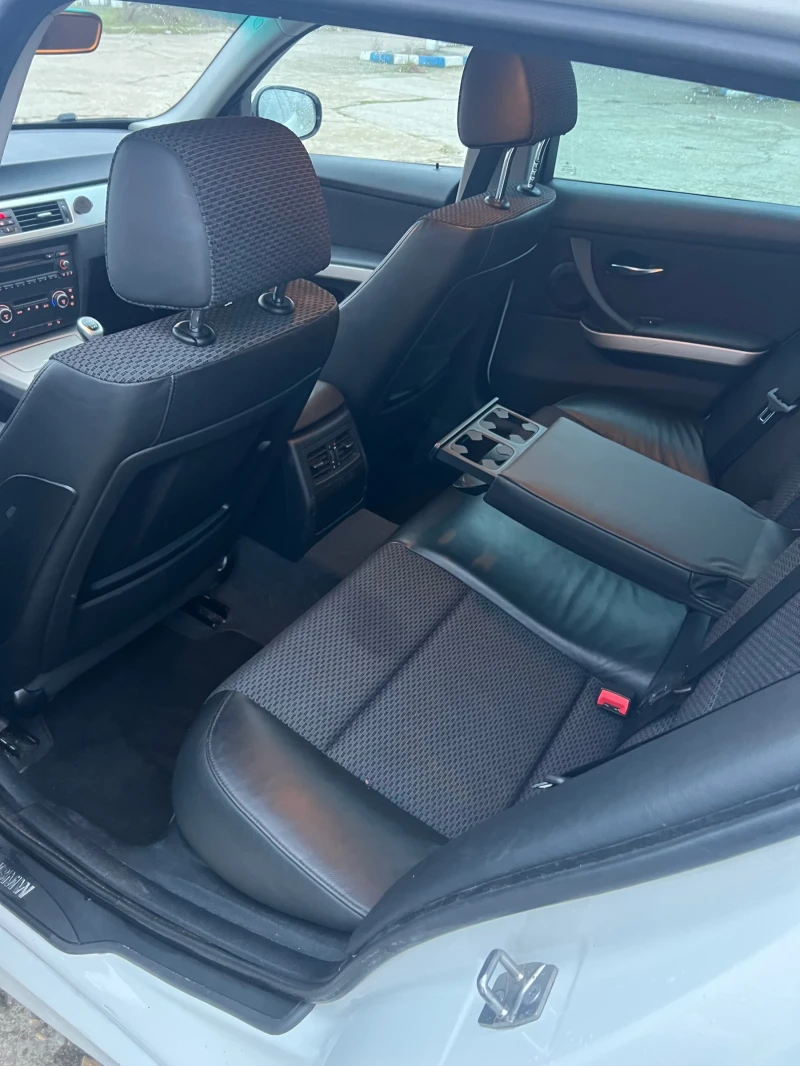 BMW 320, снимка 8 - Автомобили и джипове - 52975620