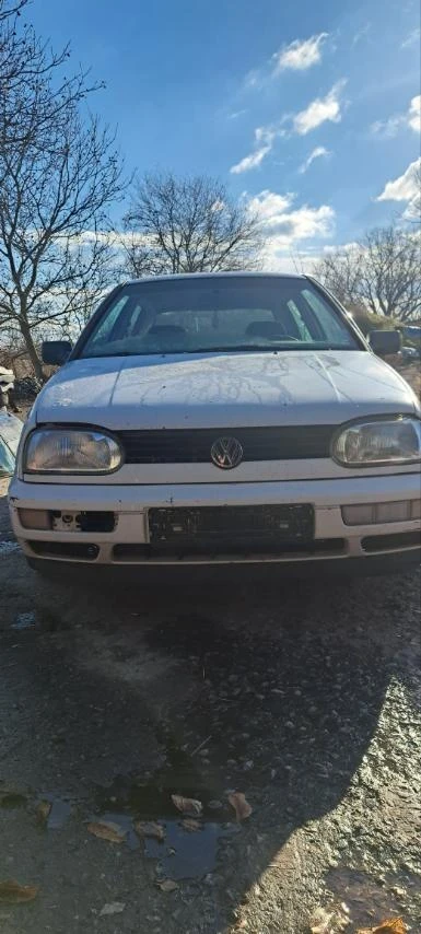 VW Golf ГОЛФ 3  , снимка 1 - Автомобили и джипове - 48058381