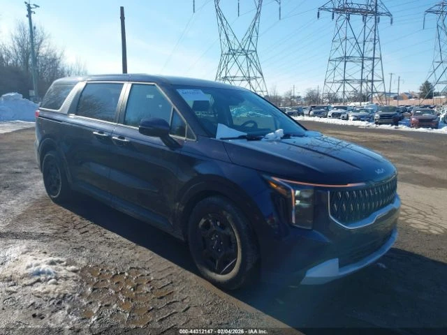 Kia Carnival MPV LXS - изображение 3