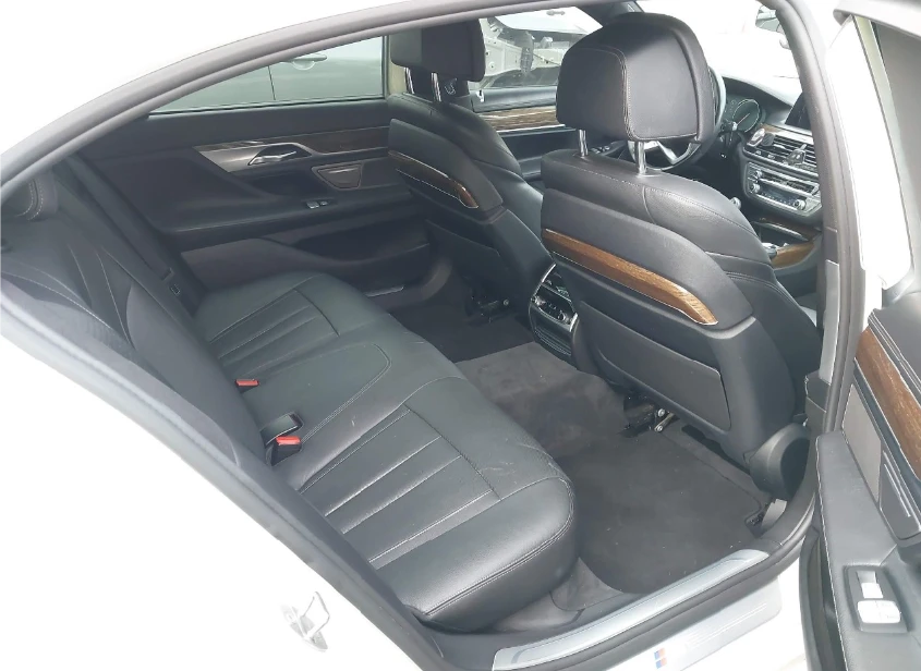 BMW 740 M-PACK* DISTRONIC* 360CAM* PANO* B58* ZF8*  - изображение 9