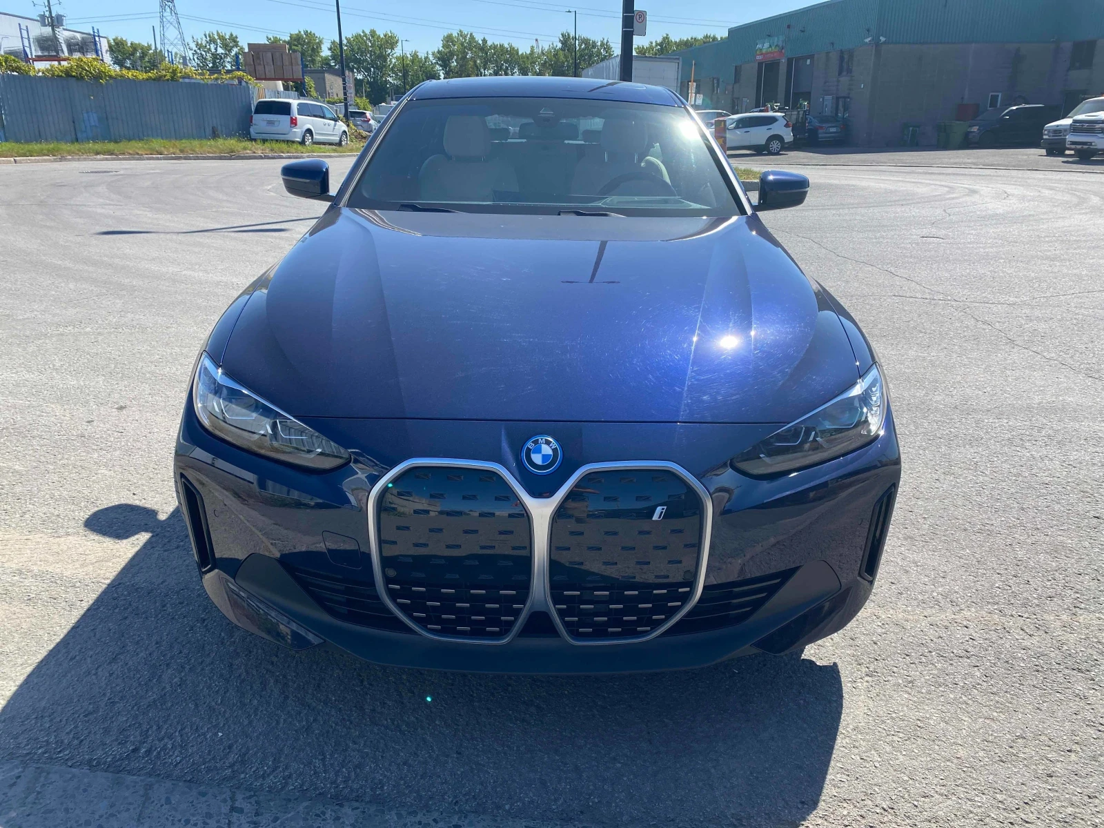 BMW i4 eDRIVE40 CARFAX * * АВТО КРЕДИТ * *  - изображение 2