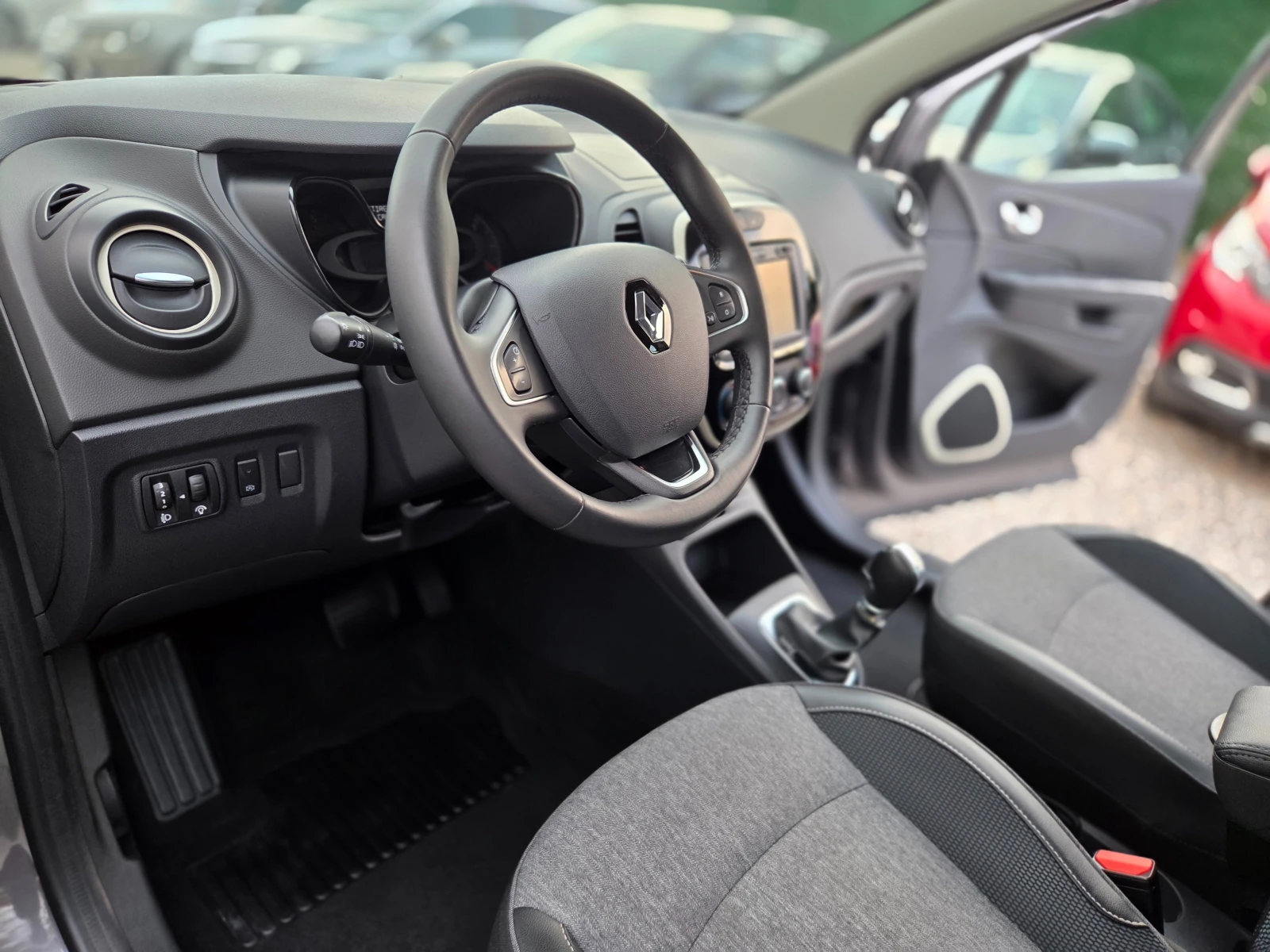 Renault Captur 1.5DCI FACE | Mobile.bg   11