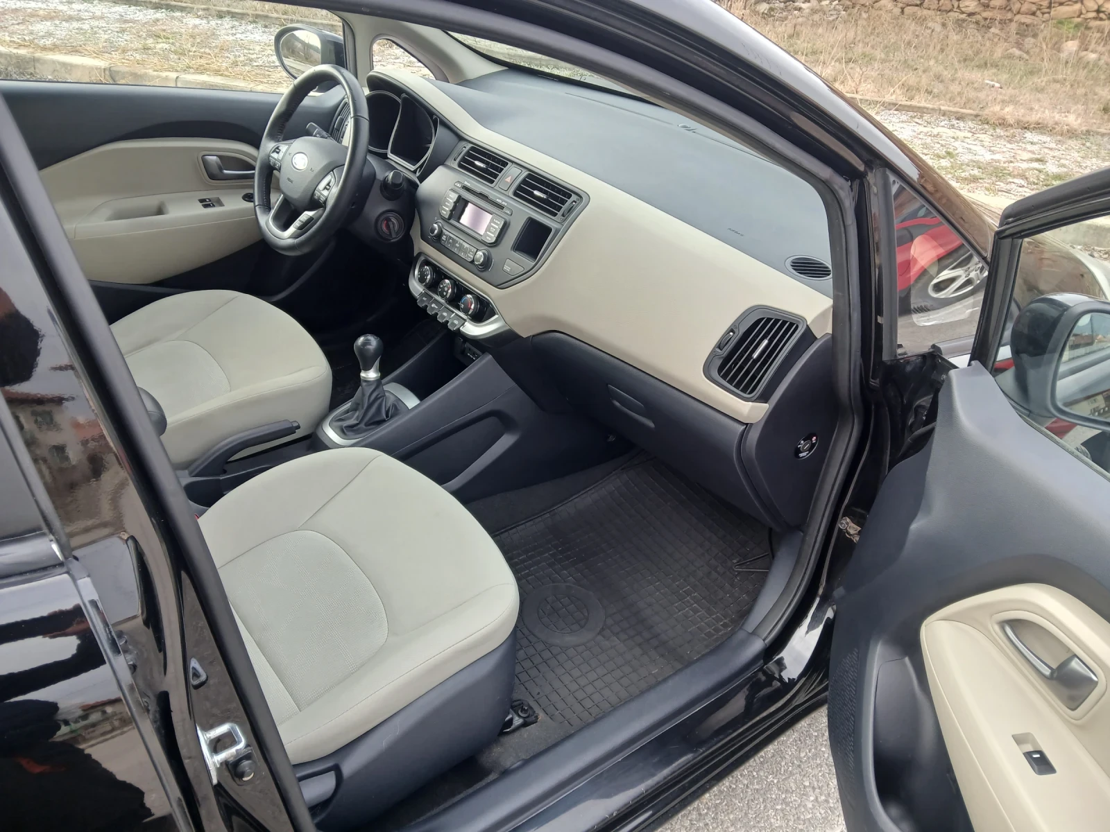 Kia Rio | Mobile.bg � ����������� 10
