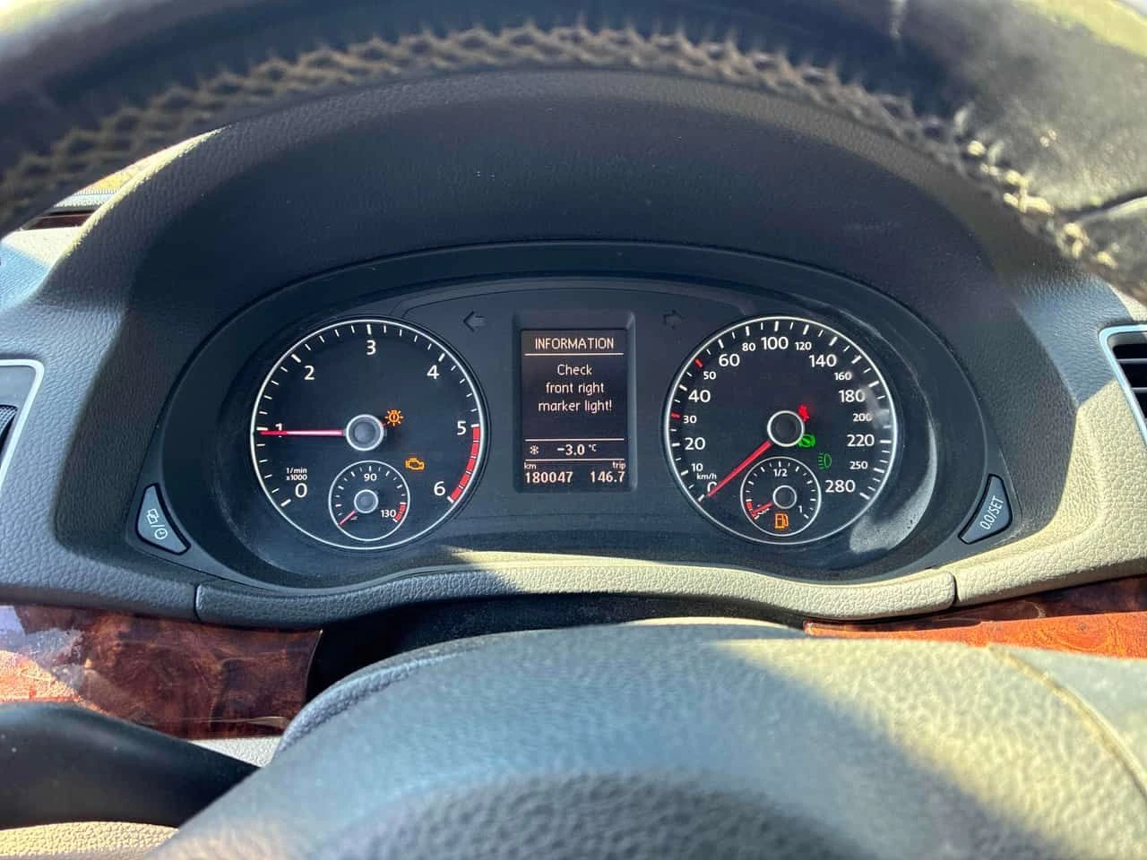 VW Passat * Highline * CARFAX * ЦЕНА ДО БГ, снимка 8 - Автомобили и джипове - 54001761