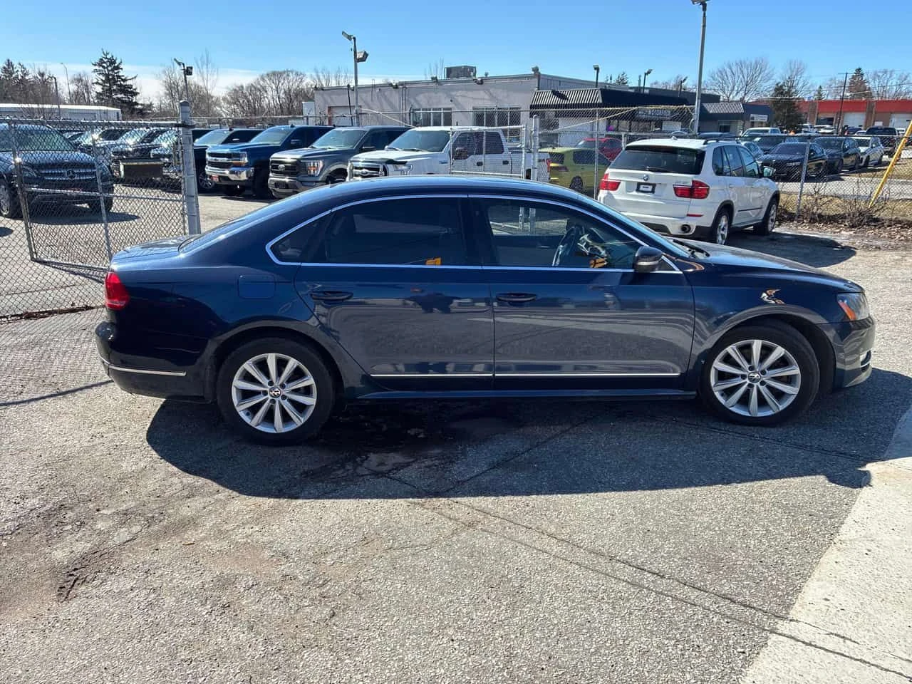 VW Passat * Highline * CARFAX * ЦЕНА ДО БГ, снимка 3 - Автомобили и джипове - 54001761